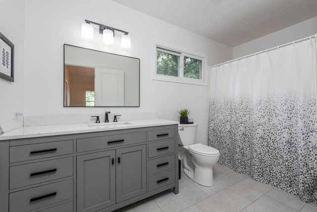 1206 Monroe Avenue, Winthrop Harbor, IL 60096