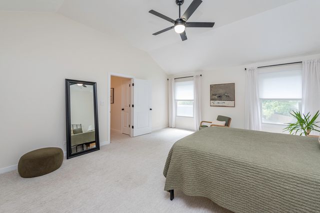 1206 Monroe Avenue, Winthrop Harbor, IL 60096