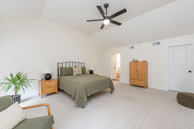 1206 Monroe Avenue, Winthrop Harbor, IL 60096