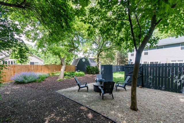 1206 Monroe Avenue, Winthrop Harbor, IL 60096