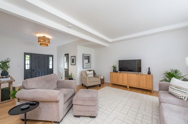 1206 Monroe Avenue, Winthrop Harbor, IL 60096