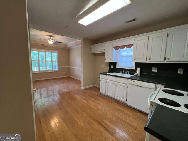3426 Salem Cove Trail SE, Conyers, GA 30013
