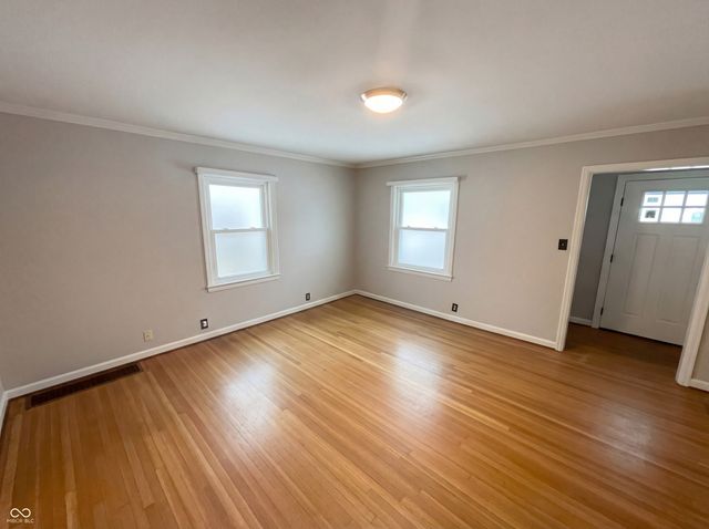 5743 Kingsley Drive, Indianapolis, IN 46220