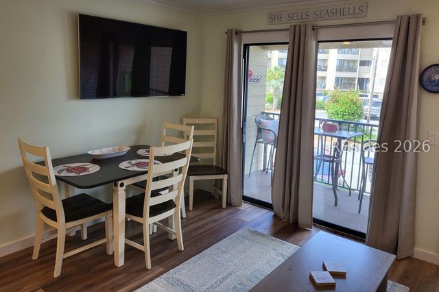 40 Folly Field Rd Apt B119, Hilton Head Island, SC 29928