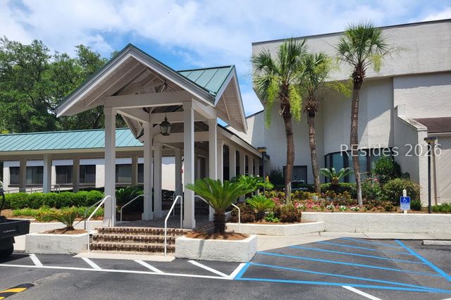 40 Folly Field Rd Apt B119, Hilton Head Island, SC 29928