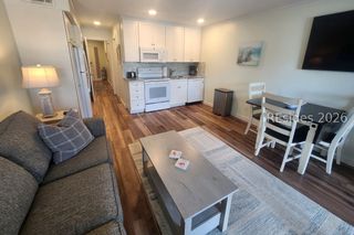 40 Folly Field Rd Apt B119, Hilton Head Island, SC 29928