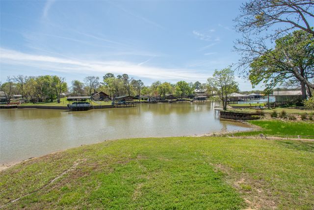 117 Joy Lane, Gun Barrel City, TX 75156