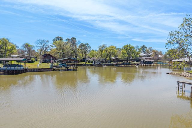 117 Joy Lane, Gun Barrel City, TX 75156