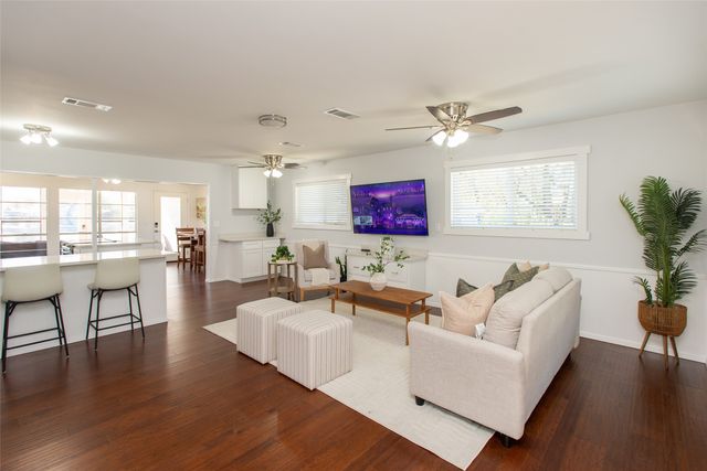 117 Joy Lane, Gun Barrel City, TX 75156