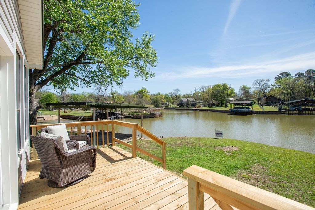 117 Joy Lane, Gun Barrel City, TX 75156