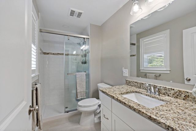 670 Bay St, Fall River, MA 02724