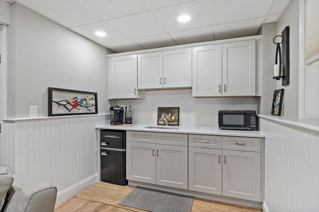670 Bay St, Fall River, MA 02724