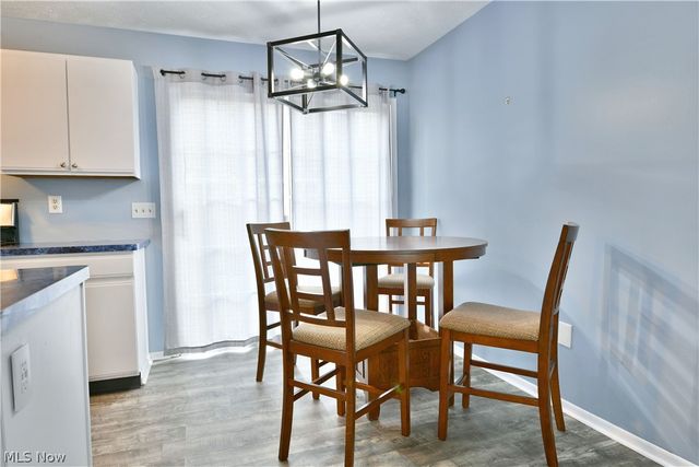 3164 Deer Trail B, Cortland, OH 44410