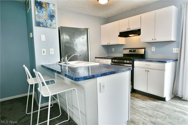 3164 Deer Trail B, Cortland, OH 44410