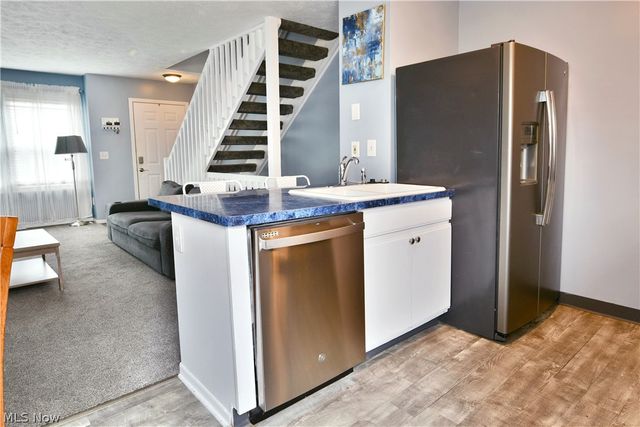 3164 Deer Trail B, Cortland, OH 44410