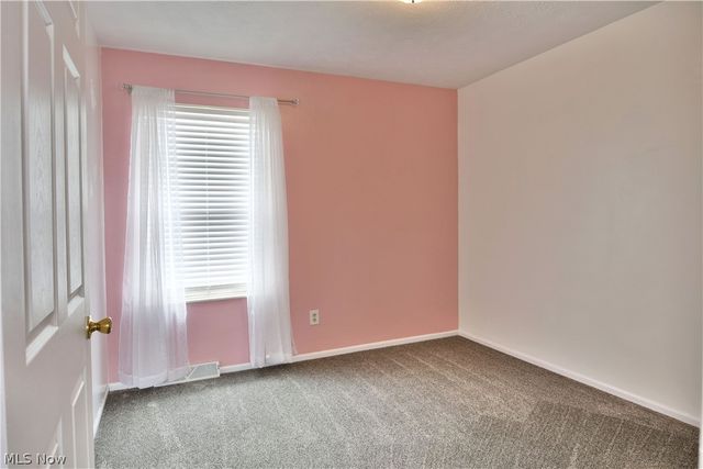 3164 Deer Trail B, Cortland, OH 44410