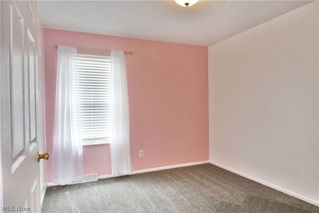 3164 Deer Trail B, Cortland, OH 44410