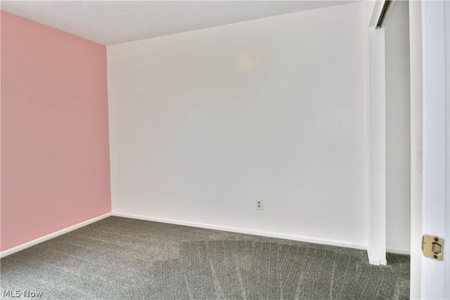 3164 Deer Trail B, Cortland, OH 44410