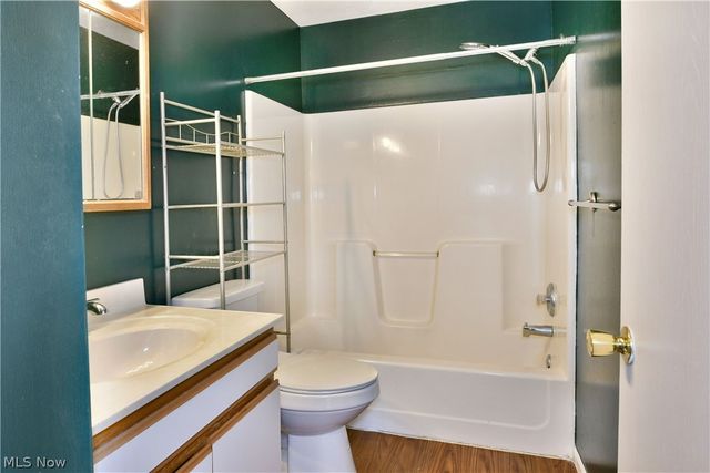 3164 Deer Trail B, Cortland, OH 44410