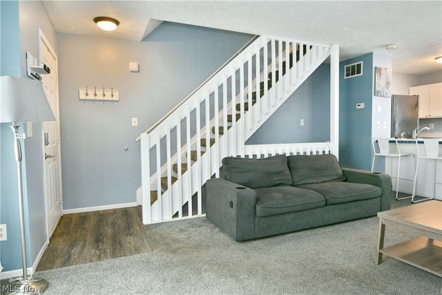 3164 Deer Trail B, Cortland, OH 44410