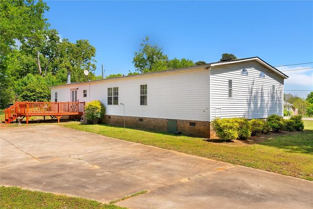 143 Hillcrest Drive, Williamston, SC 29697