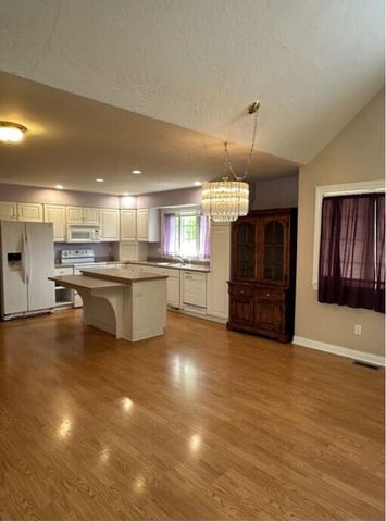 8651 Fieldstone COURT, Burlington, WI 53105