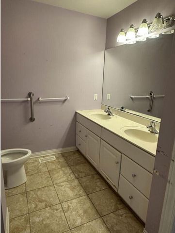 8651 Fieldstone COURT, Burlington, WI 53105