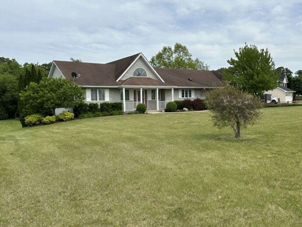 8651 Fieldstone COURT, Burlington, WI 53105
