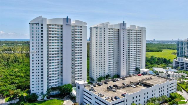15051 Royal Oaks Lane 503, North Miami, FL 33181