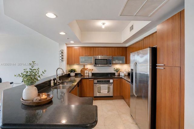 15051 Royal Oaks Lane 503, North Miami, FL 33181