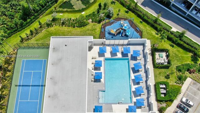 15051 Royal Oaks Lane 503, North Miami, FL 33181