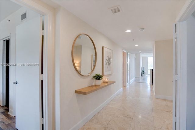 15051 Royal Oaks Lane 503, North Miami, FL 33181
