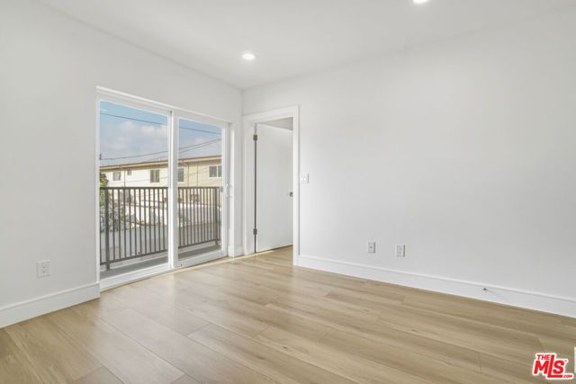 2057 S Garth Avenue, Los Angeles, CA 90034