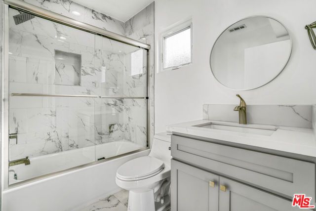 2057 S Garth Avenue, Los Angeles, CA 90034