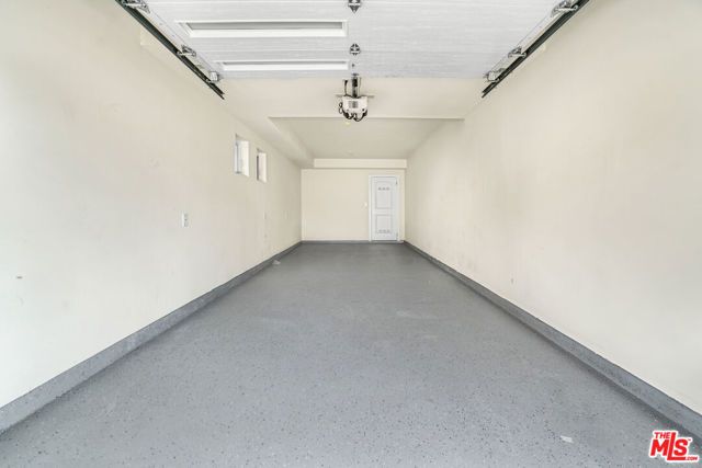 2057 S Garth Avenue, Los Angeles, CA 90034