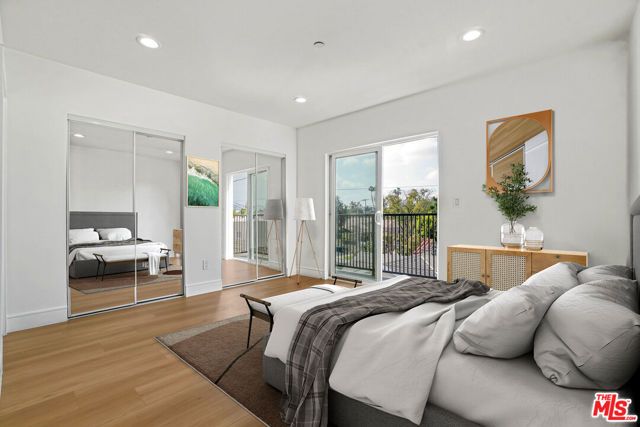 2057 S Garth Avenue, Los Angeles, CA 90034