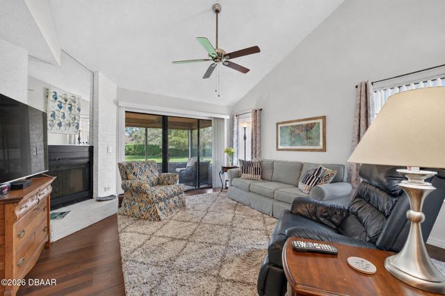 228 Palm Sparrow Court, Daytona Beach, FL 32119