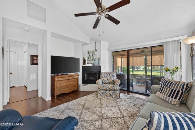 228 Palm Sparrow Court, Daytona Beach, FL 32119
