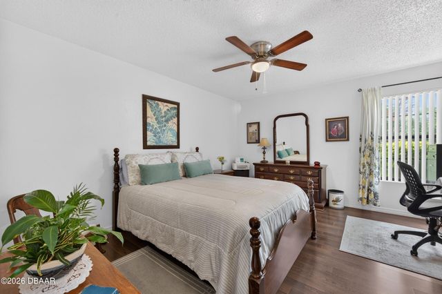 228 Palm Sparrow Court, Daytona Beach, FL 32119