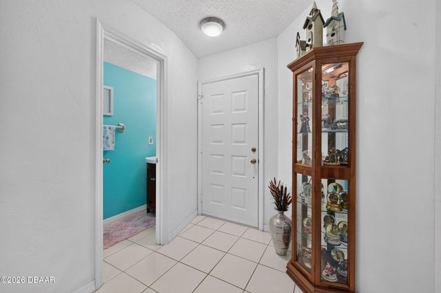 228 Palm Sparrow Court, Daytona Beach, FL 32119