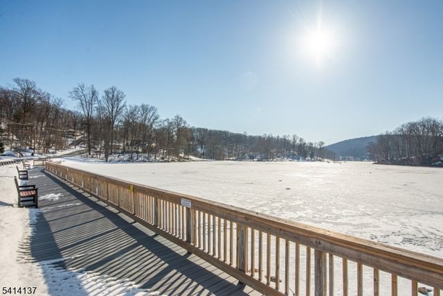 17 Valley View Rd, Vernon Twp., NJ 07462