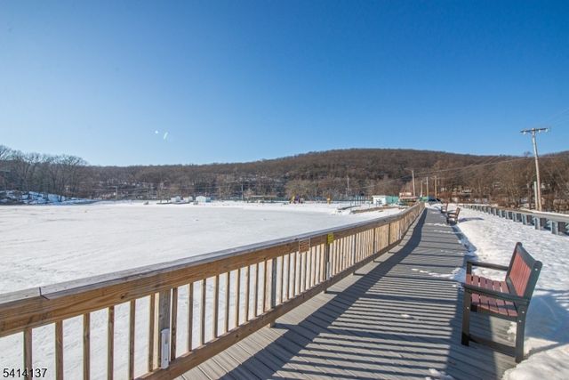 17 Valley View Rd, Vernon Twp., NJ 07462