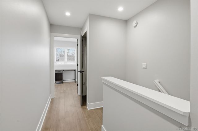 4221 W 14 Mile Road, Royal Oak, MI 48073