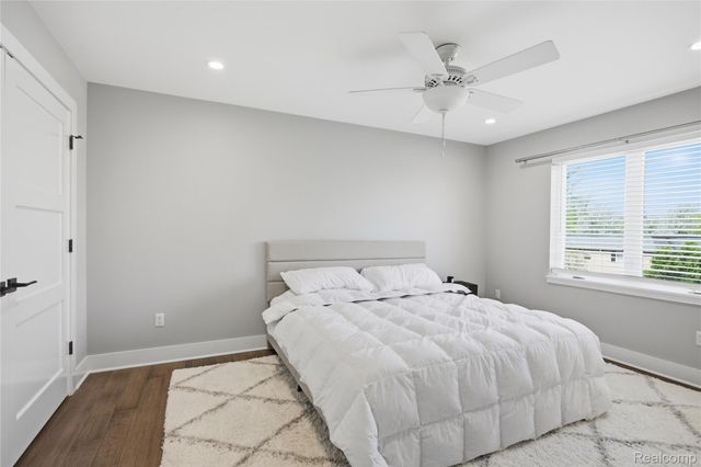 4221 W 14 Mile Road, Royal Oak, MI 48073