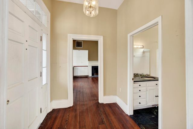 69 Washington Street, Charleston, SC 29403