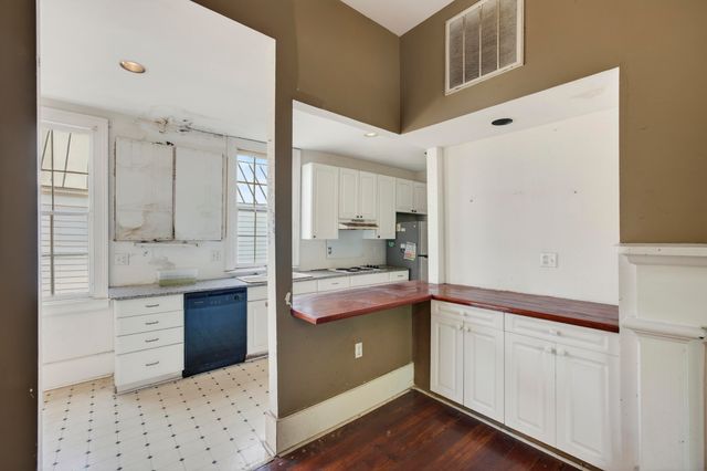 69 Washington Street, Charleston, SC 29403