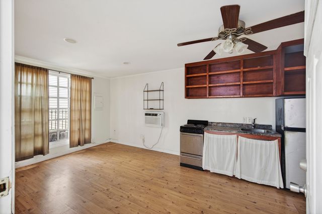 69 Washington Street, Charleston, SC 29403