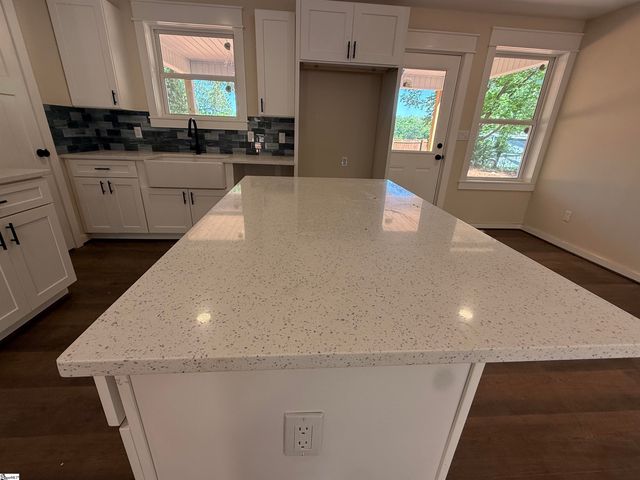 110 Friendly Street, Fountain Inn, SC 29644