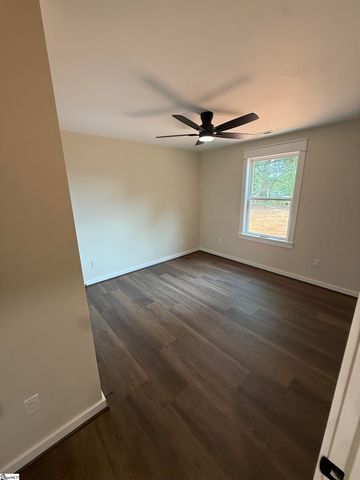 110 Friendly Street, Fountain Inn, SC 29644