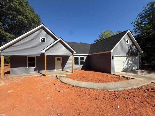110 Friendly Street, Fountain Inn, SC 29644